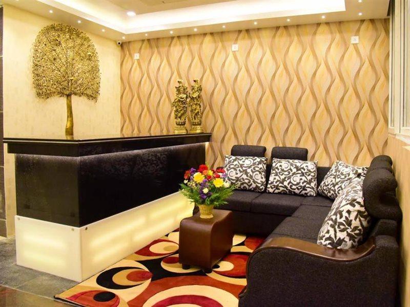 Hotel Sumith Palace Puduccseri Kültér fotó