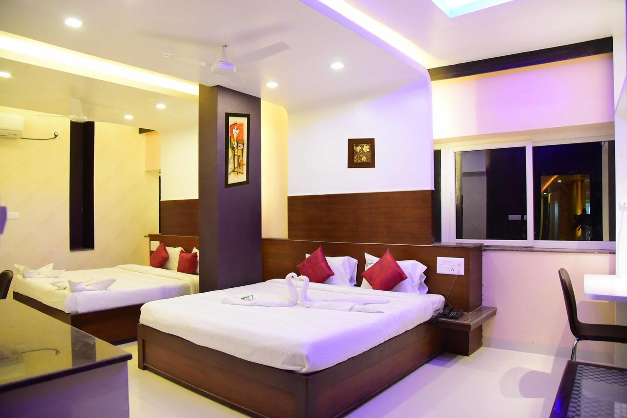 Hotel Sumith Palace Puduccseri Kültér fotó